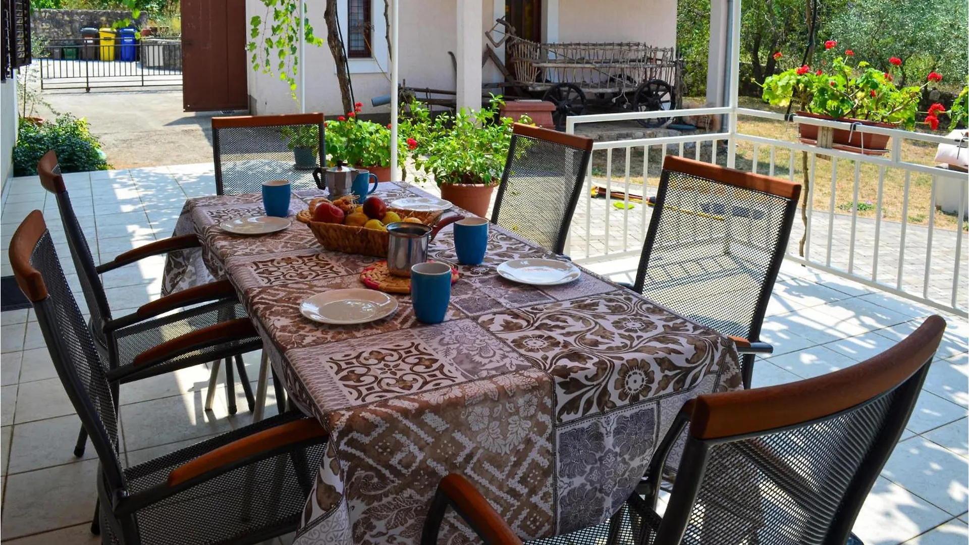 3 Bedroom Lovely Apartment In Malinska