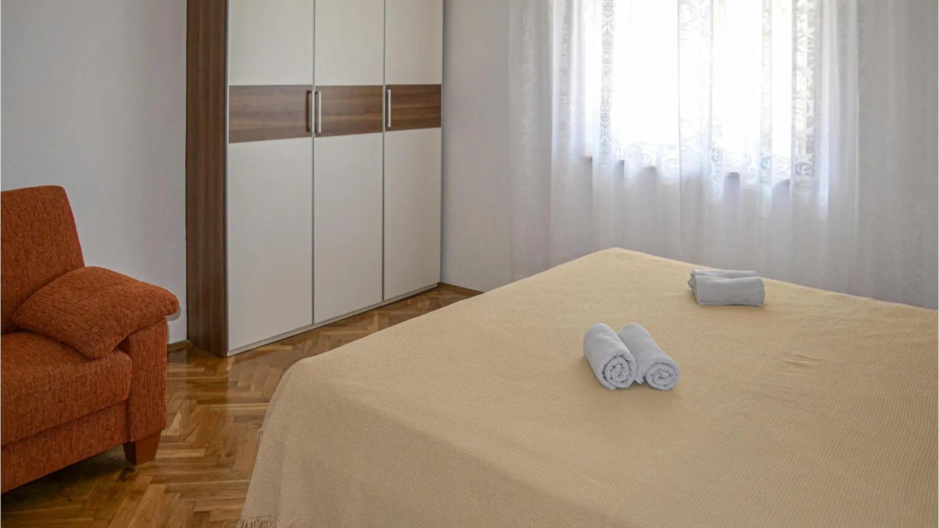 3 Bedroom Lovely Apartment In Malinska Croatia